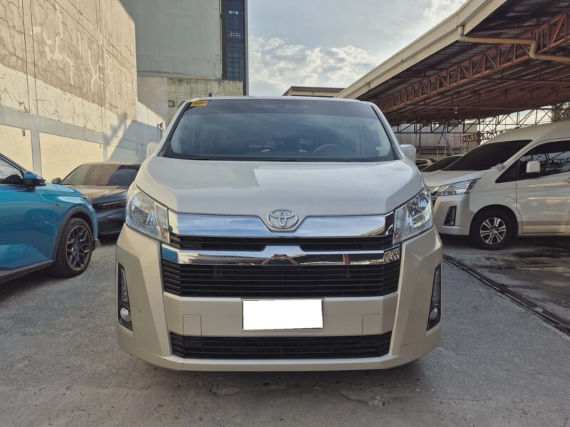 2023 TOYOTA HI ACE GL GRANDIA 2 TONE AUTOMATIC TRANSMISSION