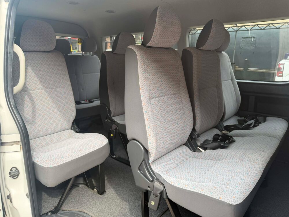 2018 TOYOTA HI ACE GL GRANDIA 3.0L D4D MANUAL TRANSMISSION
