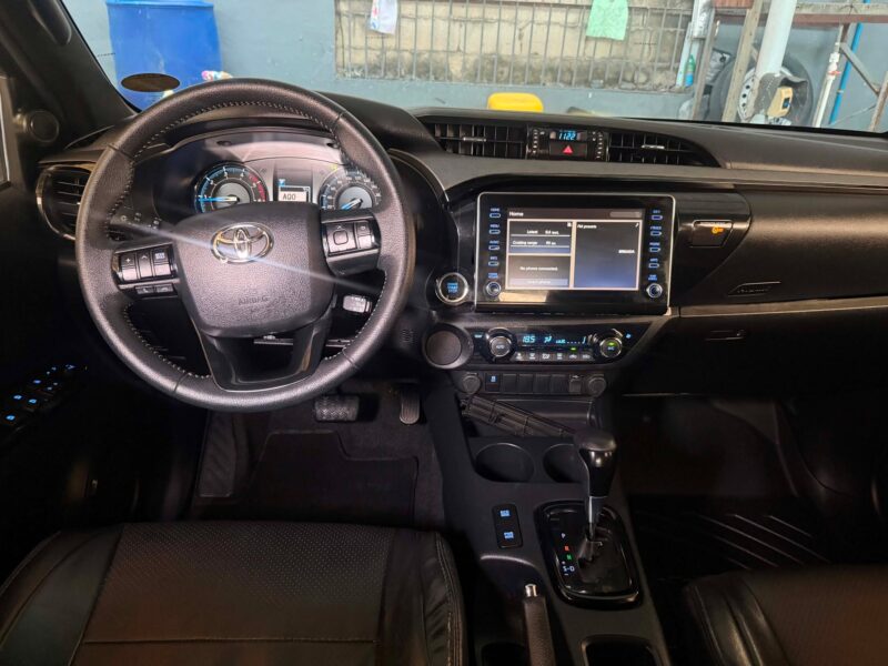 2021 TOYOTA HILUX CONQUEST V