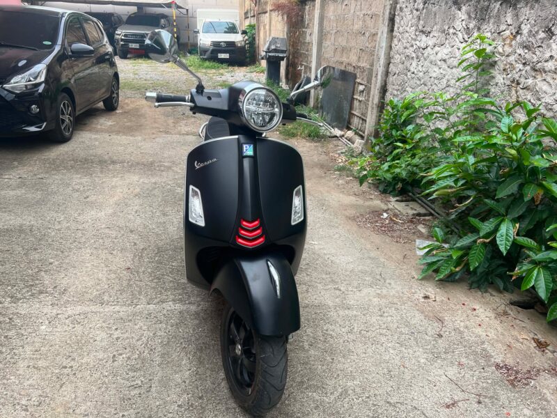 2021 VESPA GTS SUPER 300