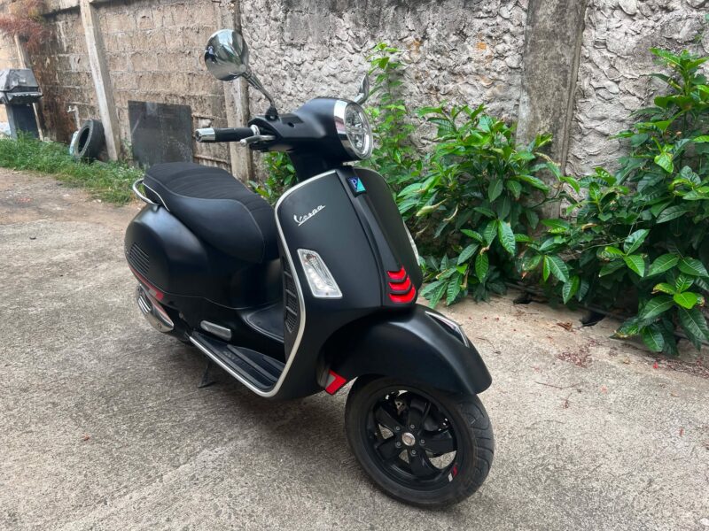 2021 VESPA GTS SUPER 300