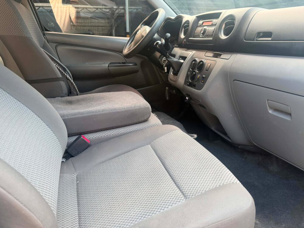 2019 NISSAN URVAN 2.5L STANDARD