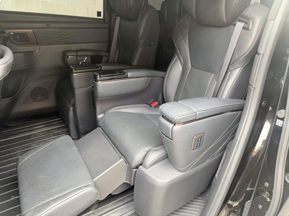 2025 TOYOTA ALPHARD HEV 2.5L HYBRID CVT
