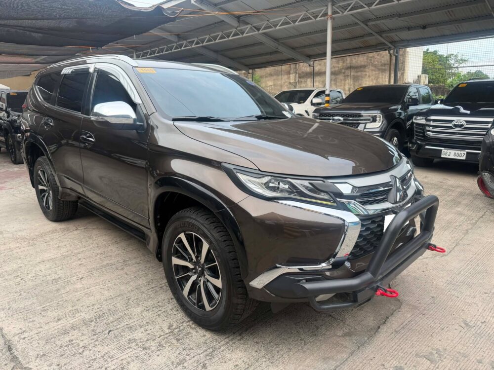 2017 MITSUBISHI MONTERO GLS PREMIUM