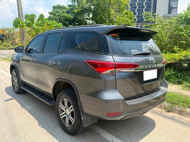 2016 TOYOTA FORTUNER 2.4L G DIESEL