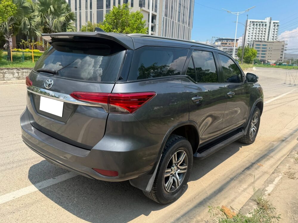 2016 TOYOTA FORTUNER 2.4L G DIESEL