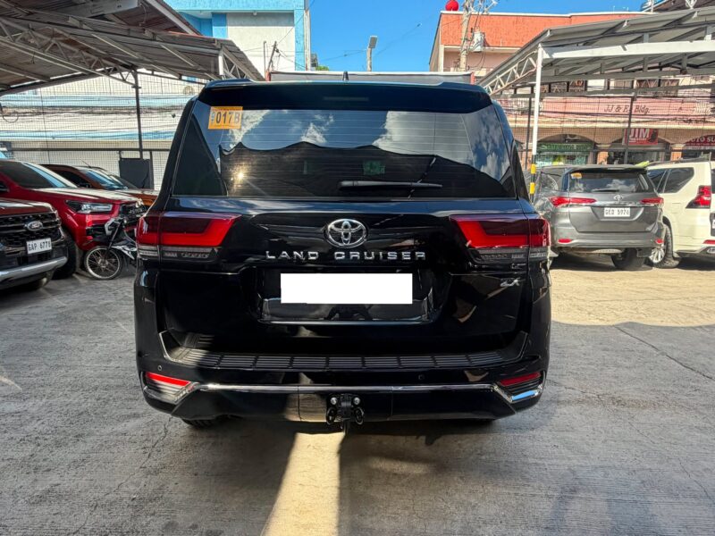 2026 TOYOTA LAND CRUISER LC300 ZX V6 AT BRANDNEW BULLETPROOF ARMORED UNIT