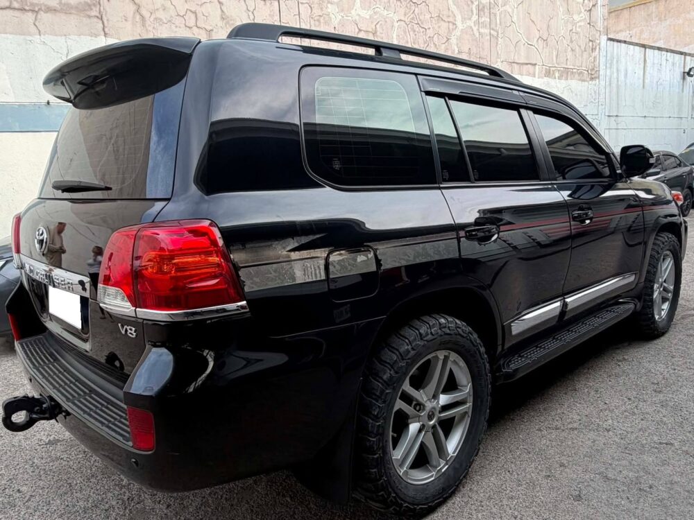 2012 TOYOTA LAND CRUISER 200