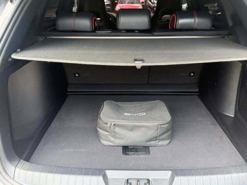 2025 BYD SEALION 6 DM-i PLUG IN HYBRID AUTOMATIC TRANSMISSION 6TKMS ONLY!!!