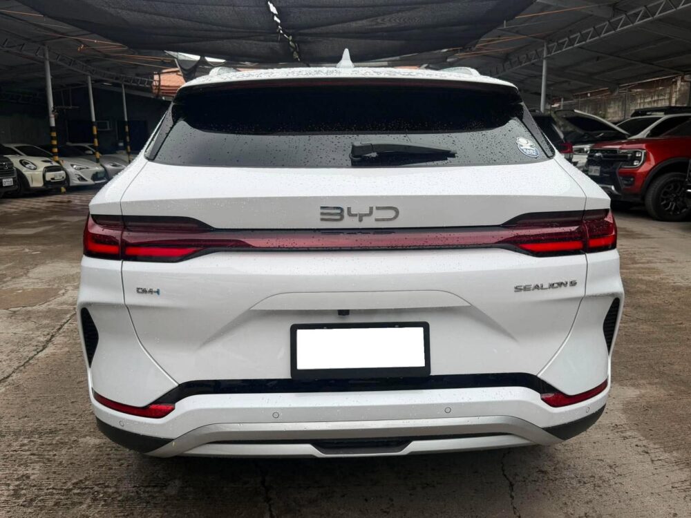 2025 BYD SEALION 6 DM-i PLUG IN HYBRID AUTOMATIC TRANSMISSION 13TKM ONLY!!!