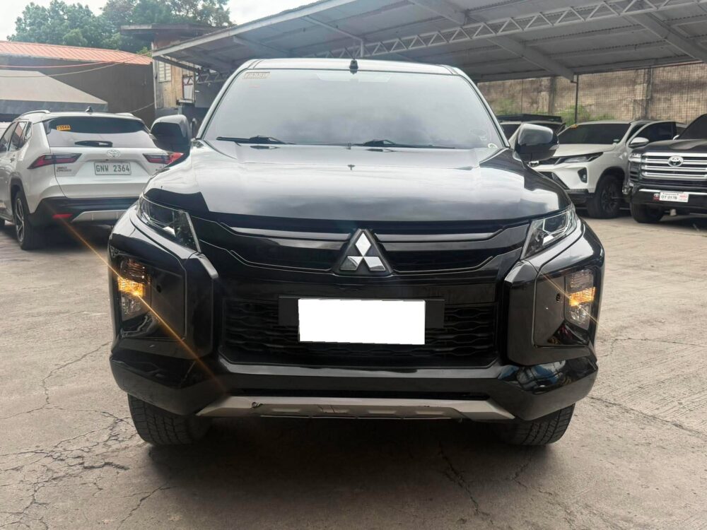 2023 MITSUBISHI STRADA 2.4 GLS 4X2 AUTOMATIC TRANSMISSION 28TKM ONLY