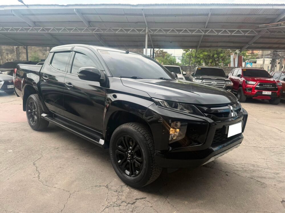 2023 MITSUBISHI STRADA 2.4 GLS 4X2 AUTOMATIC TRANSMISSION 28TKM ONLY