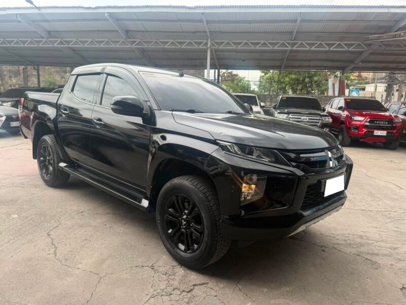 2023 MITSUBISHI STRADA 2.4 GLS 4X2 AUTOMATIC TRANSMISSION 28TKM ONLY