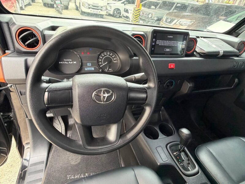 2025 TOYOTA HILUX TAMARAW DROPSIDE 2.4 AUTOMATIC TRANSMISSION 15TKM ONLY