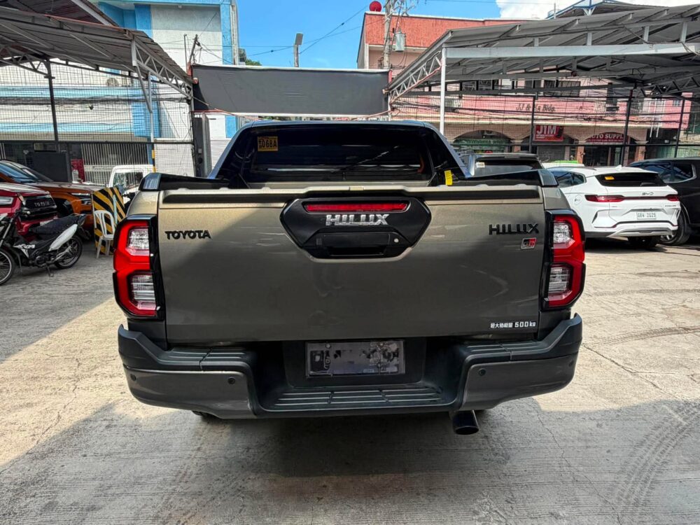 2024 TOYOTA HILUX CONQUEST V (GR SPORT INSPIRED) 4X2 AUTOMATIC TRANSMISSION 28TKM