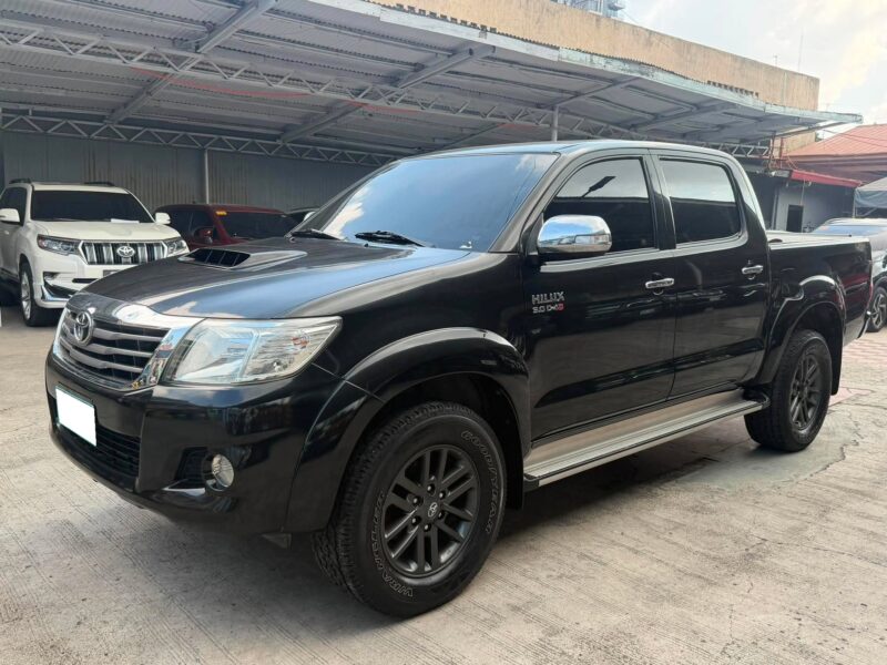 2013 TOYOTA HILUX 3.0 G 4X4 MANUAL TRANSMISSION 62TKM