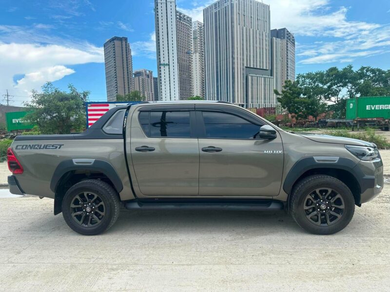 2025 TOYOTA HILUX CONQUEST 2.4 V 4X2 AUTOMATIC TRANSMISSION 6TKM ONLY!!!