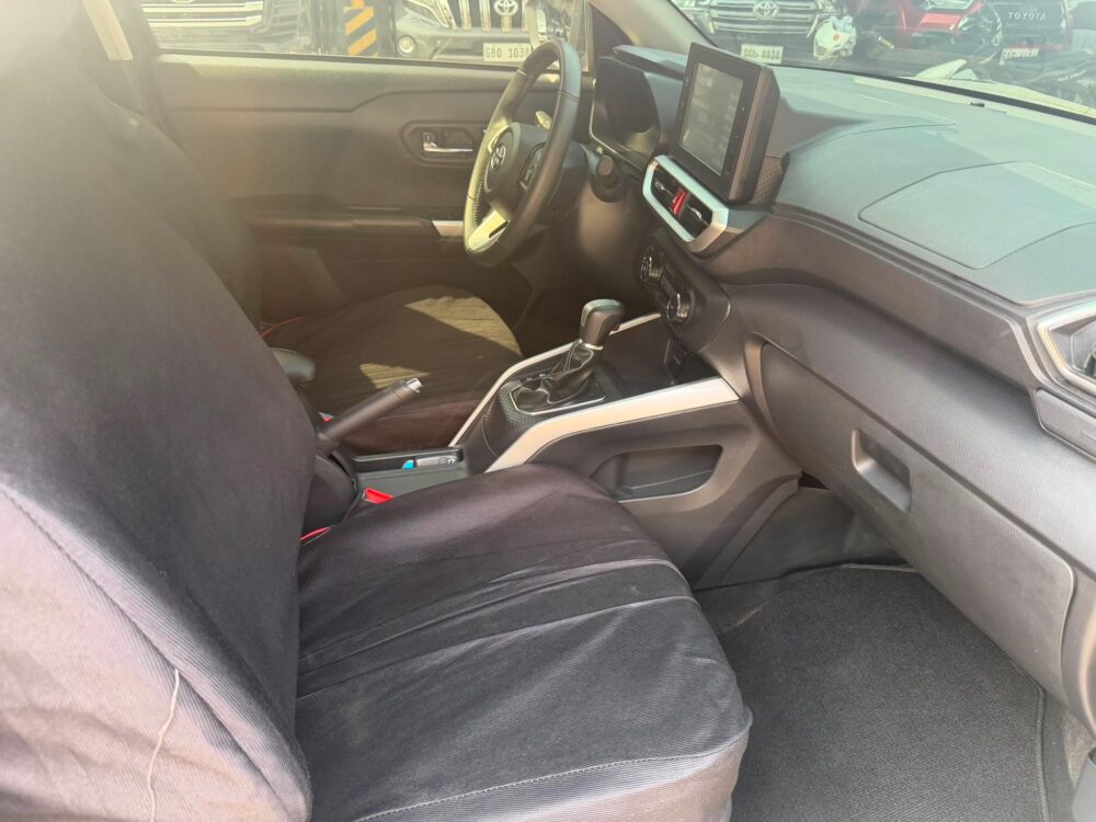 2023 TOYOTA RAIZE 1.2L G AUTOMATIC TRANSMISSION