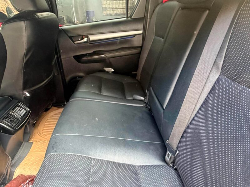 2024 TOYOTA HILUX CONQUEST V (GR SPORT INSPIRED) 4X2 AUTOMATIC TRANSMISSION 28TKM
