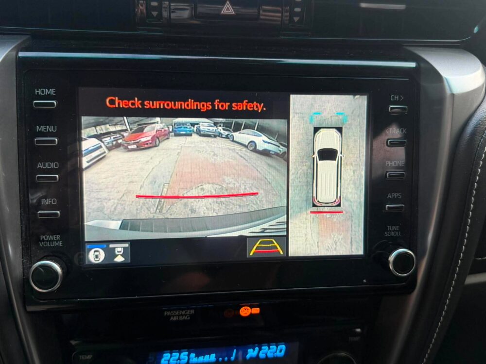 2022 TOYOTA FORTUNER Q 2.8L DIESEL AUTOMATIC TRANSMISSION