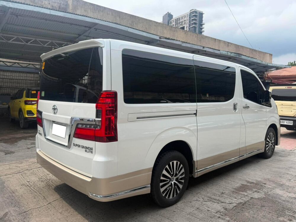 2025 TOYOTA HI ACE SUPER GRANDIA ELITE 2.8 AUTOMATIC TRANSMISSION 3TKM ONLY!!!