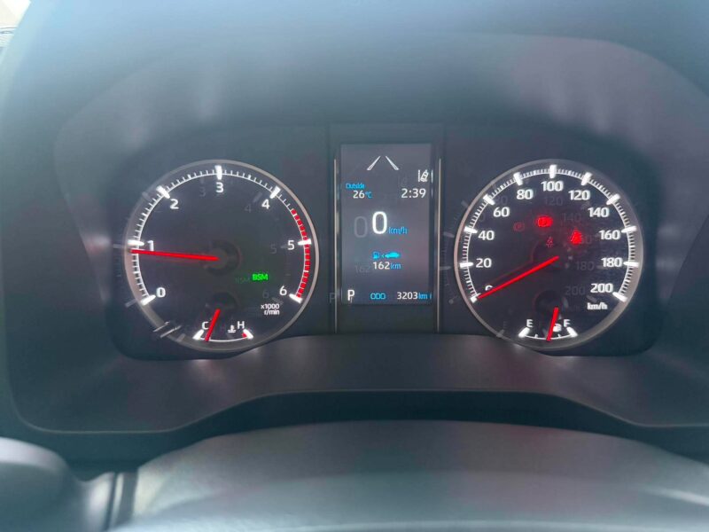 2025 TOYOTA HI ACE SUPER GRANDIA ELITE 2.8 AUTOMATIC TRANSMISSION 3TKM ONLY!!!