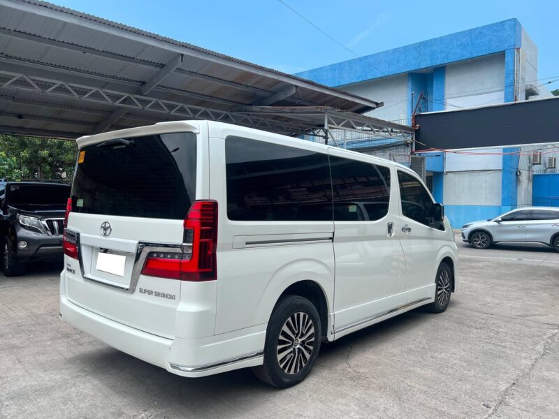 2020 TOYOTA HIACE SUPER GRANDIA LEATHER 2.8L DIESEL AUTOMATIC TRANSMISSION 30TKMS ONLY!!!