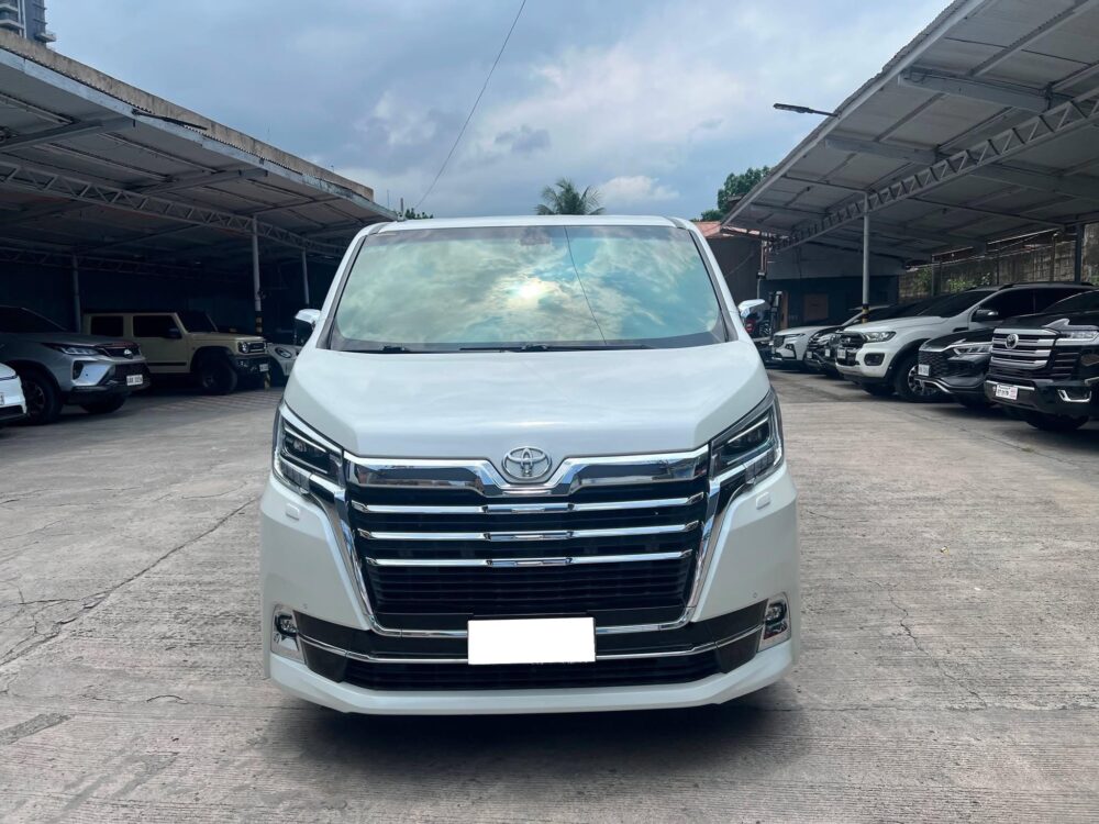 2020 TOYOTA HIACE SUPER GRANDIA LEATHER 2.8L DIESEL AUTOMATIC TRANSMISSION 30TKMS ONLY!!!