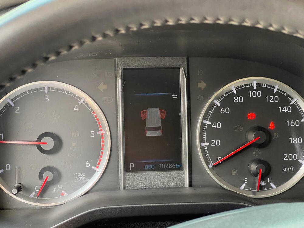 2020 TOYOTA HIACE SUPER GRANDIA LEATHER 2.8L DIESEL AUTOMATIC TRANSMISSION 30TKMS ONLY!!!