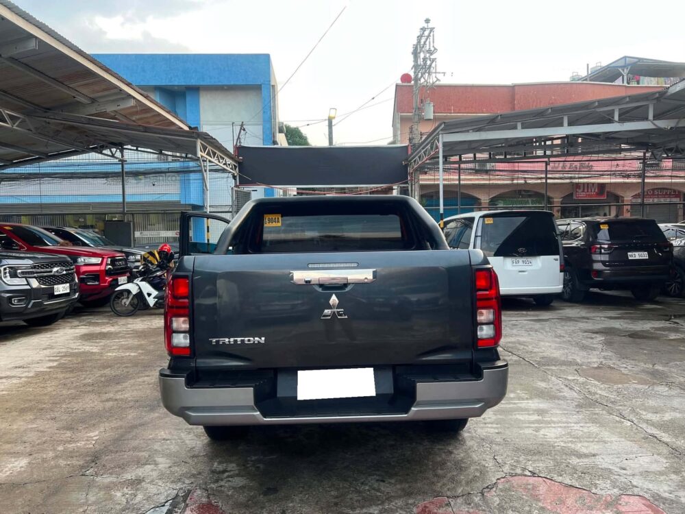 2024 MITSUBISHI TRITON GLS 2.4 DIESEL AUTOMATIC TRANSMISSION 28TKM ONLY!!!