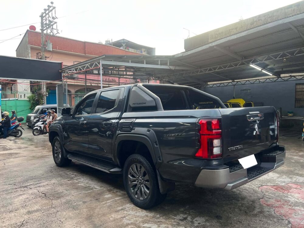 2024 MITSUBISHI TRITON GLS 2.4 DIESEL AUTOMATIC TRANSMISSION 28TKM ONLY!!!
