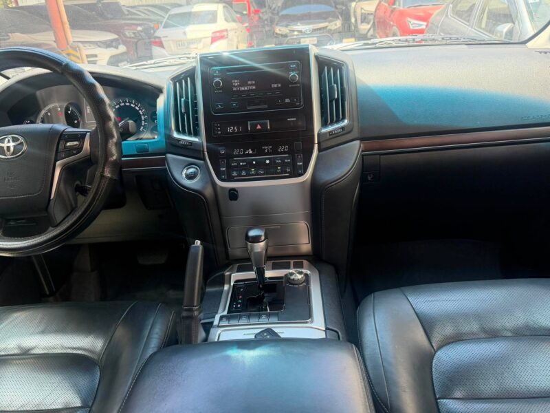 2017 TOYOTA LC200 4.5 V8 DIESEL AUTOMATIC TRANSMISSION 56TKM ONLY!!