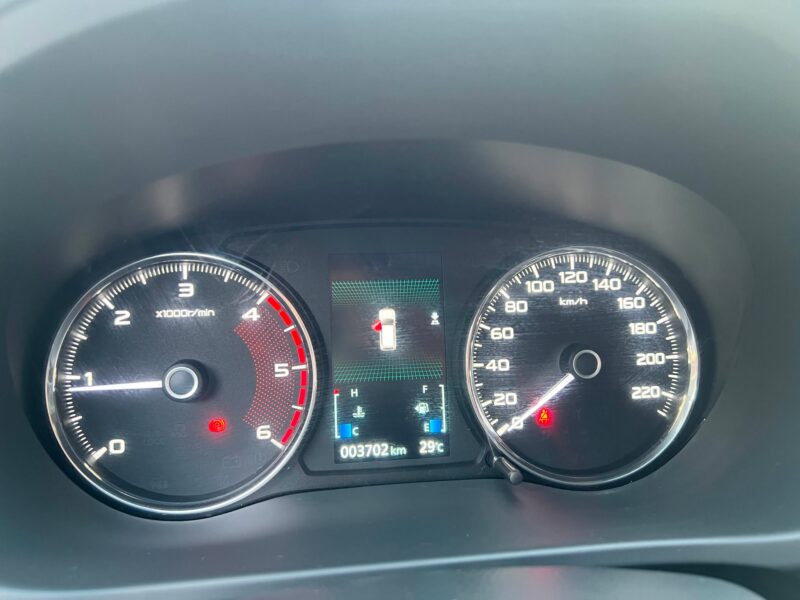 2025 MITSUBISHI MONTERO GLX 2.4 MANUAL TRANSMISSION 3TKM ONLY!!!
