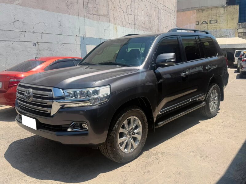 2017 TOYOTA LC200 4.5 V8 DIESEL AUTOMATIC TRANSMISSION 56TKM ONLY!!