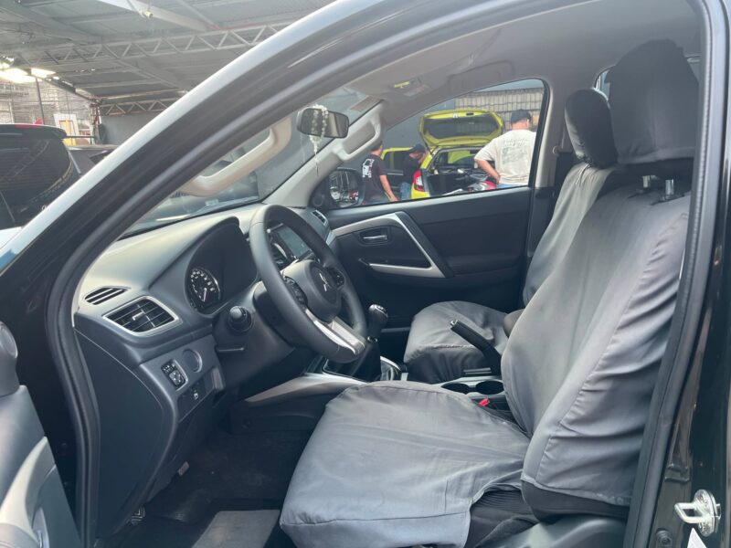 2025 MITSUBISHI MONTERO GLX 2.4 MANUAL TRANSMISSION 3TKM ONLY!!!