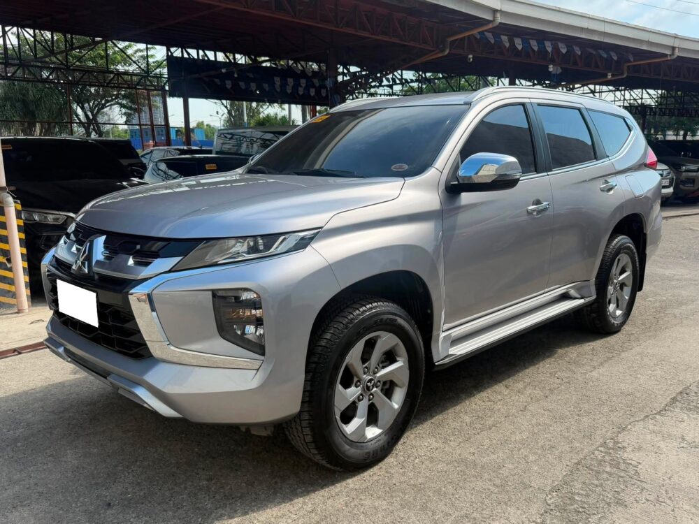 2025 MITSUBISHI MONTERO GLX 2.4 MANUAL TRANSMISSION 5TKM ONLY!!!