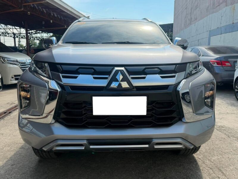 2025 MITSUBISHI MONTERO GLX 2.4 MANUAL TRANSMISSION 5TKM ONLY!!!