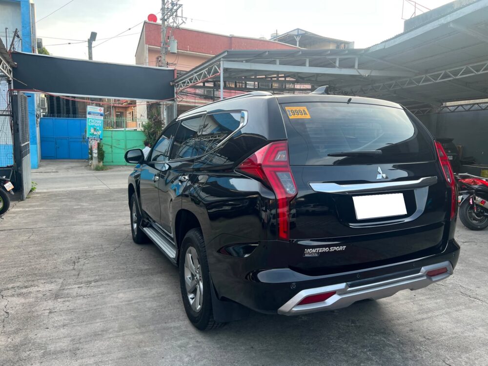 2025 MITSUBISHI MONTERO GLX 2.4 MANUAL TRANSMISSION 3TKM ONLY!!!