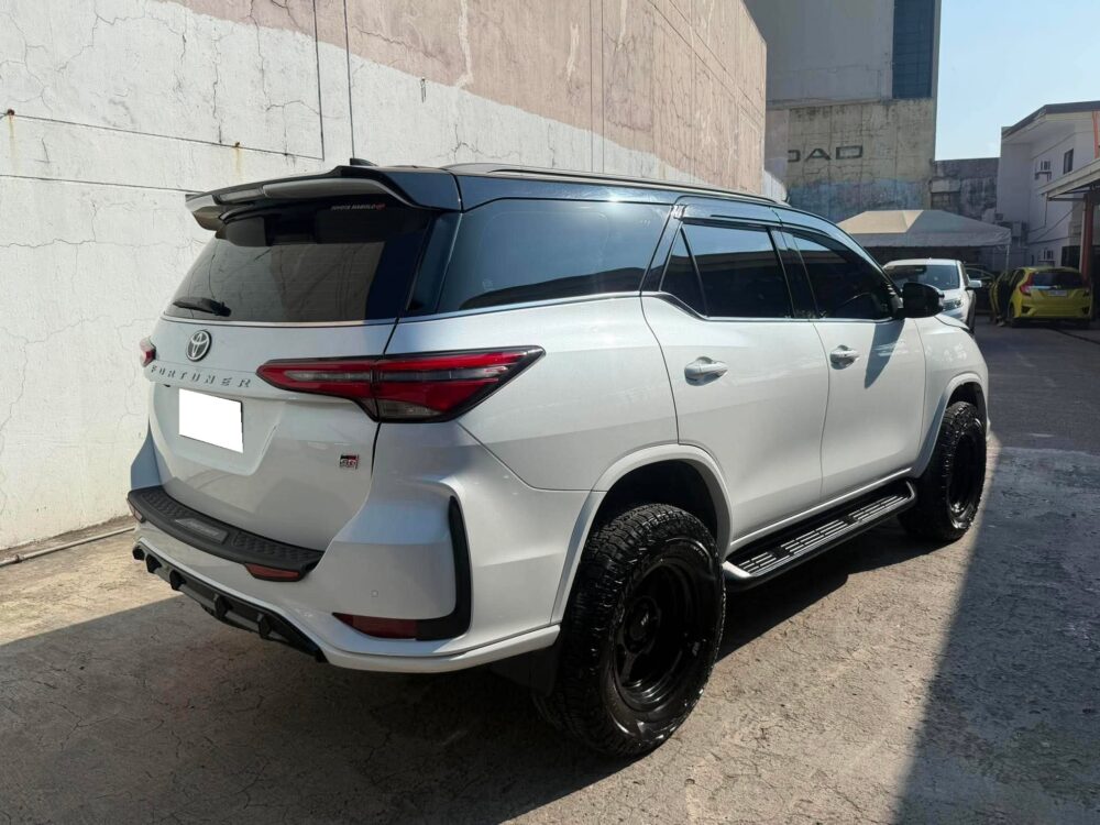 2025 TOYOTA FORTUNER GR-S 2.8 4X4 AUTOMATIC TRANSMISSION 7TKM ONLY!!!!