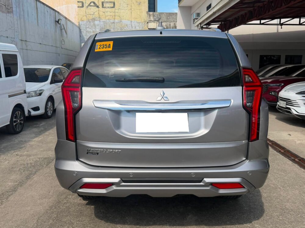 2025 MITSUBISHI MONTERO GLX 2.4 MANUAL TRANSMISSION 5TKM ONLY!!!