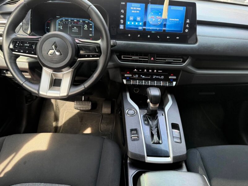 2025 MITSUBISHI XFORCE GLS 1.5 AUTOMATIC TRANSMISSION 18TKM ONLY!