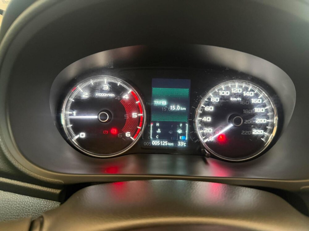 2025 MITSUBISHI MONTERO GLX 2.4 MANUAL TRANSMISSION 5TKM ONLY!!!