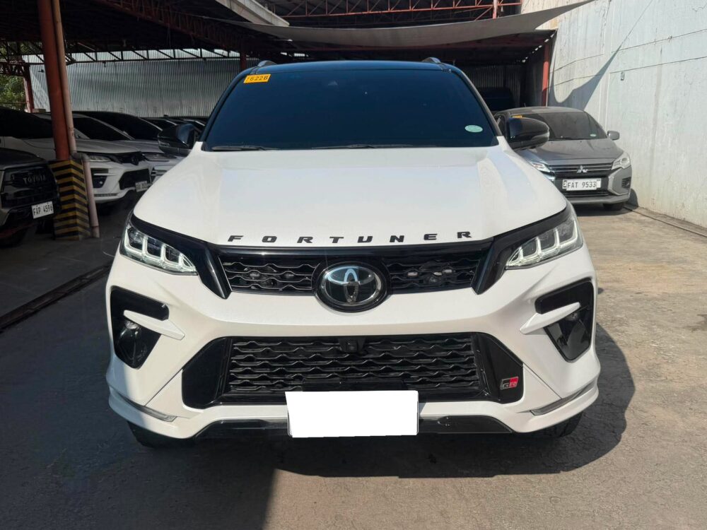 2025 TOYOTA FORTUNER GR-S 2.8 4X4 AUTOMATIC TRANSMISSION 7TKM ONLY!!!!