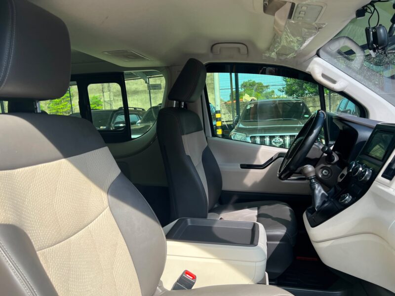 2019 TOYOTA HIACE GL GRANDIA 2.8 MANUAL TRANSMISSION 64TKM ONLY!!!