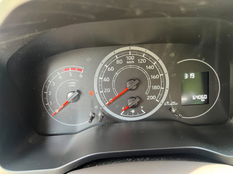 2019 TOYOTA HIACE GL GRANDIA 2.8 MANUAL TRANSMISSION 64TKM ONLY!!!
