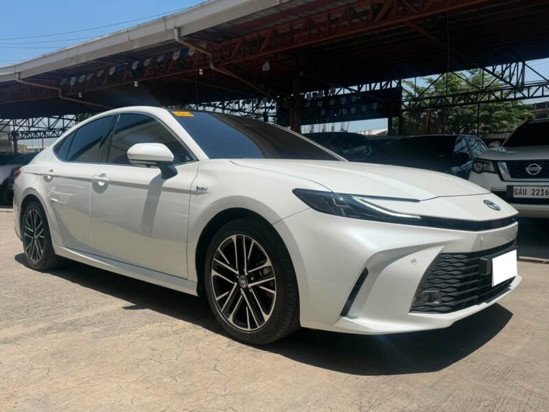 2025 TOYOTA CAMRY HYBRID 2.5 AUTOMATIC TRANSMISSION 2TKM ONLY!!!