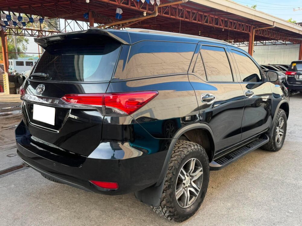 2019 TOYOTA FORTUNER 2.4 G 4X2 AUTOMATIC TRANSMISSION 57TKM ONLY!!!