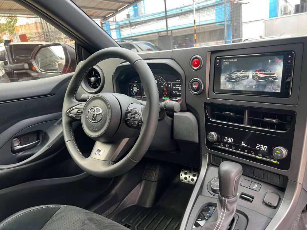 2026ACQ TOYOTA YARIS GR VERSION 2 1.6 AUTOMATIC TRANSMISSION 900KM ONLY!!!!