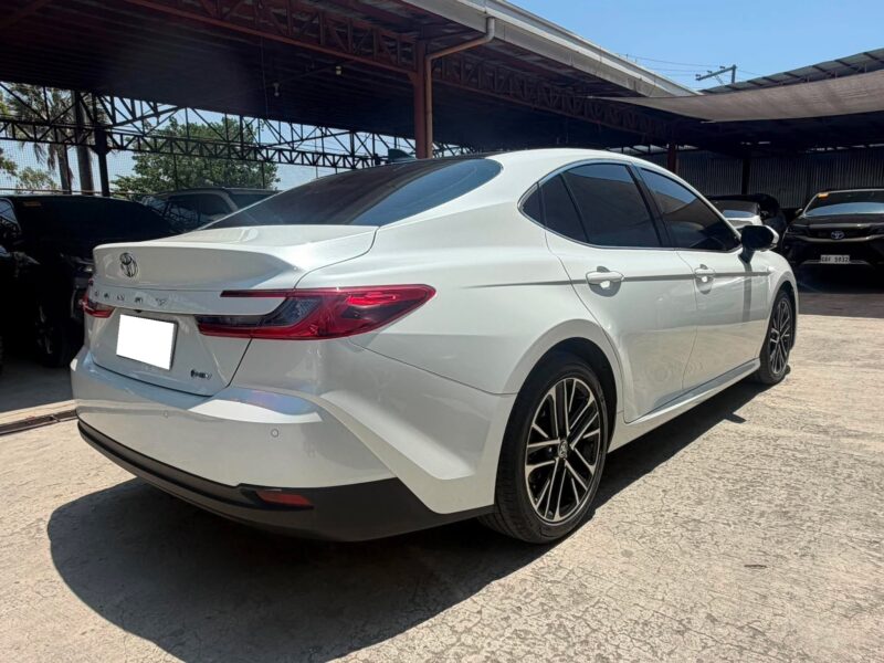 2025 TOYOTA CAMRY HYBRID 2.5 AUTOMATIC TRANSMISSION 2TKM ONLY!!!