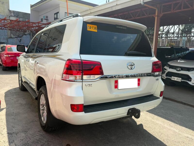 2018 TOYOTA LAND CRUISER LC200 VX PREMIUM 4X4 AUTOMATIC TRANSMISSION 22TKM ONLY!!!